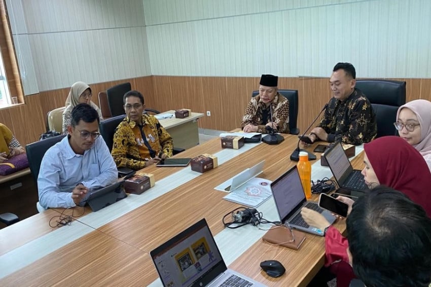 makanan hingga kosmetik wajib bersertifikat halal mulai oktober 2026 dtr 4oslKc