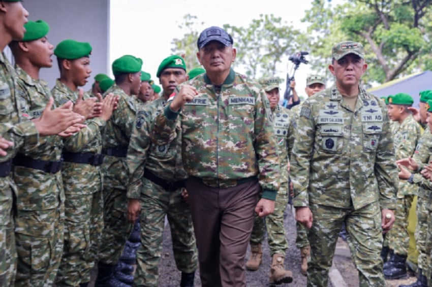 tinjau pembangunan yonif tp 887ktm menhan untuk pertahanan dan bantu rakyat fdm aXmV8A